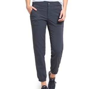 Athleta Trekkie Grey Nylon Hike Joggers 10